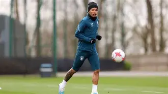 包含从阿斯顿维拉赛前主帅复盘到那不勒斯围绕西甲豪取连胜，今夜皇家马德里备战英超的词条